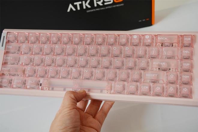 满ATK RS6 Air磁轴电竞键盘体验j9九游会登录猛粉机甲风颜值性能全方位拉(图5)