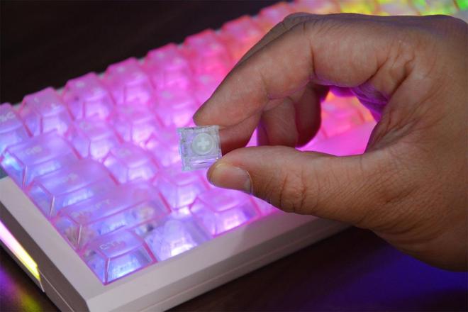 满ATK RS6 Air磁轴电竞键盘体验j9九游会登录猛粉机甲风颜值性能全方位拉(图12)