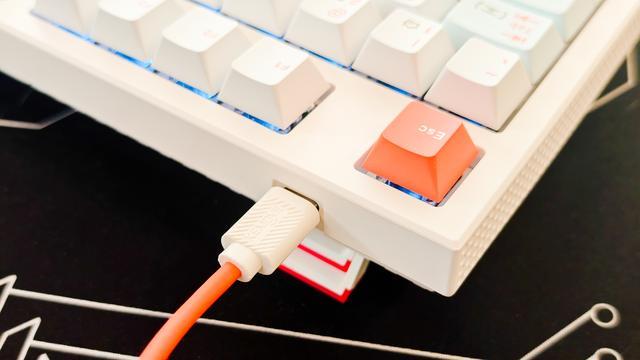 体￥59机械键盘1980系列K87se开箱晒个单j9九游会(中国)网站复古风3折捡漏：佳达隆轴(图6)